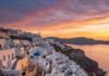 Santorini on a Budget: How to Experience Luxury Without the Price Tag Oia Sunset View
